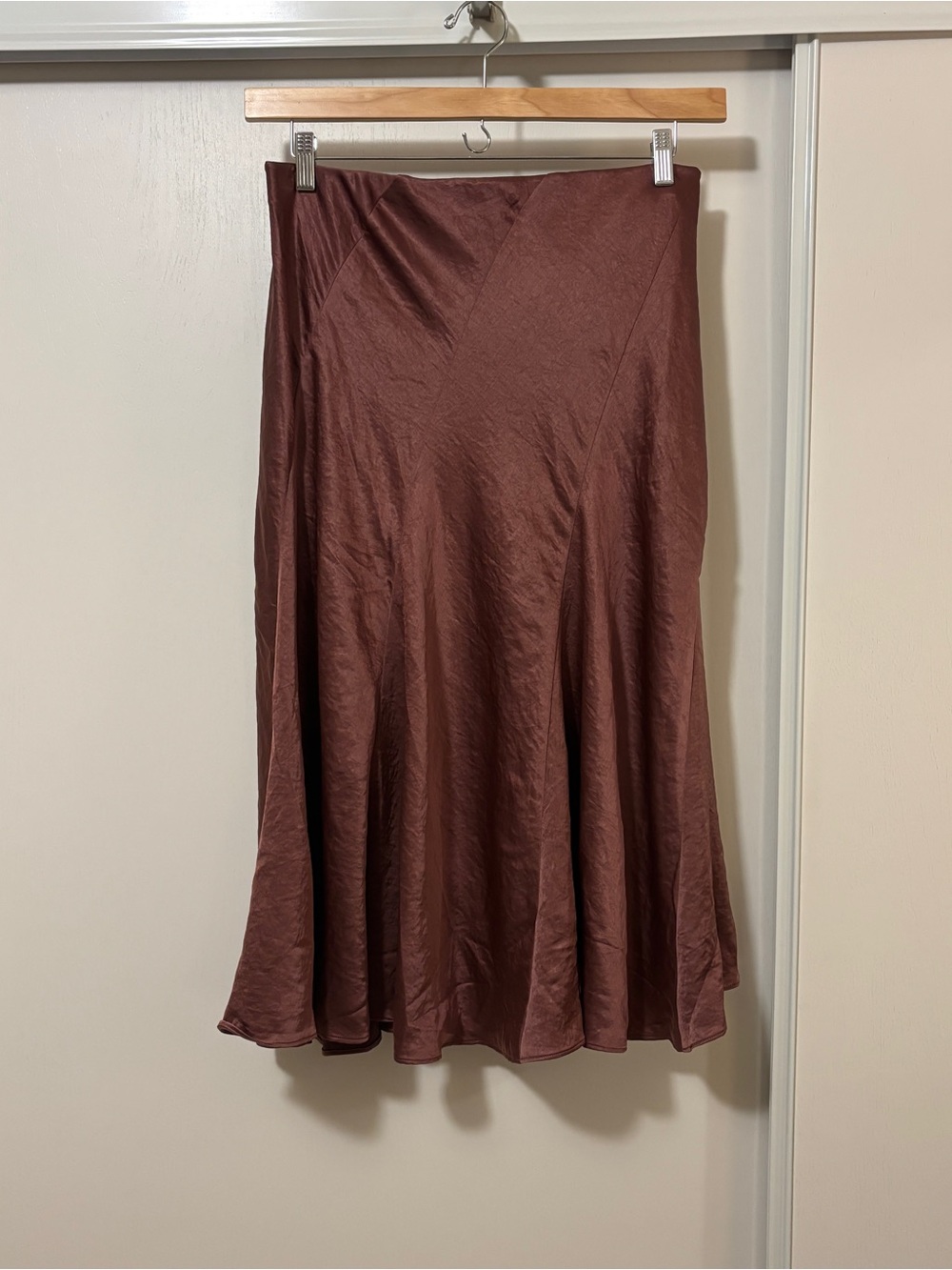 Madewell Bias Cut Satin Slip Midi Skirt Size 12 Washable Mauve Model Off Duty - Picture 2 of 9